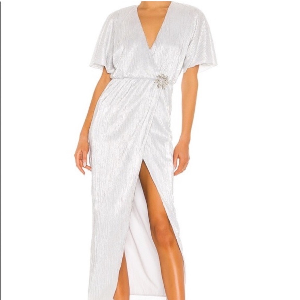 NWOT House of Harlow x REVOLVE Pleated Sabrina Dress Metallic Silver S